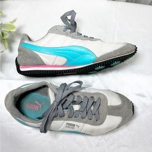 Women’s Speeder Puma Running Sneakers